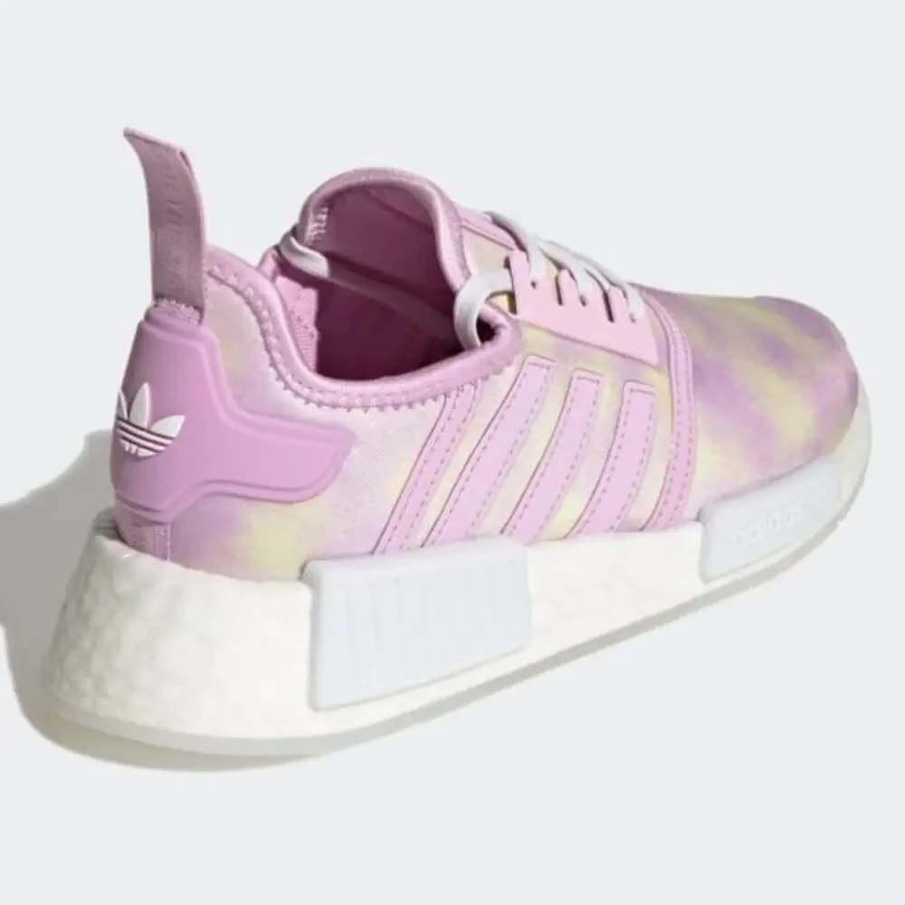 Adidas NMD R1 Sneakers Size 5 New
